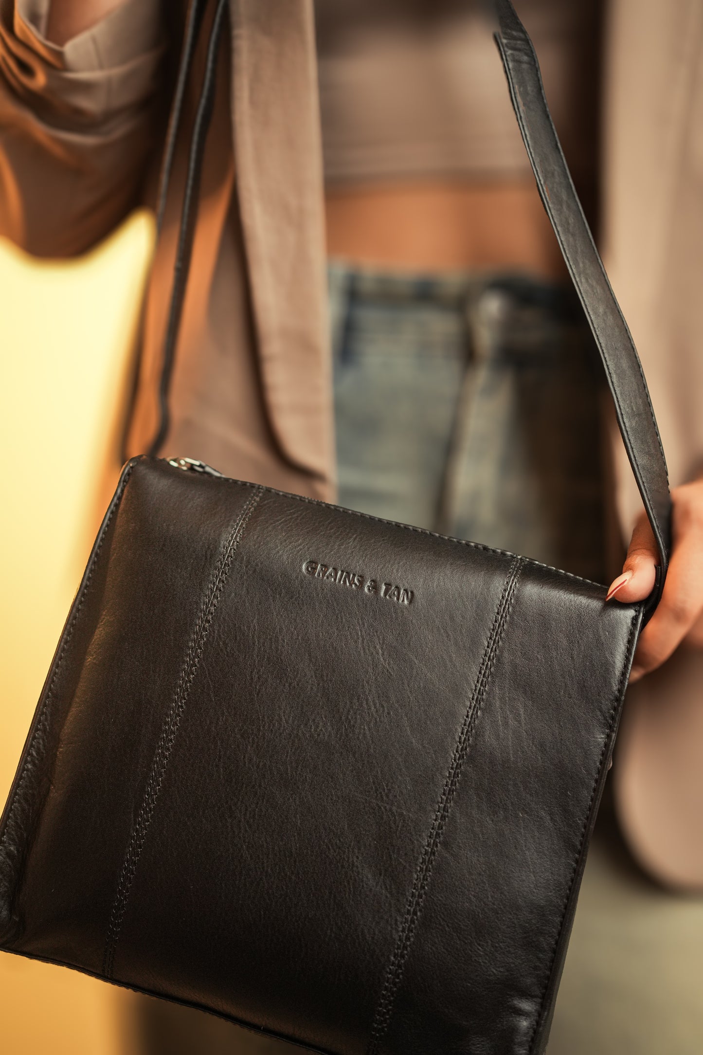 Grains & Tan Full-grain Leather Soft Ladies' Crossbody Bag